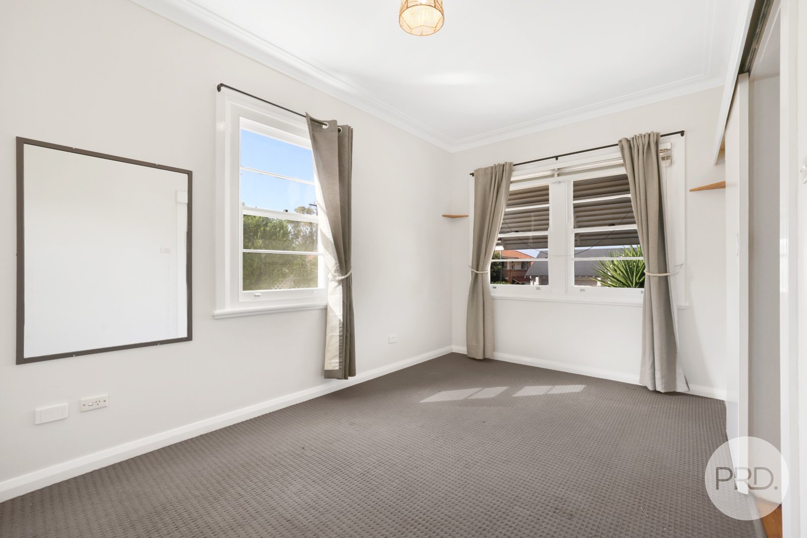 12 Griffin Avenue TAMWORTH 7