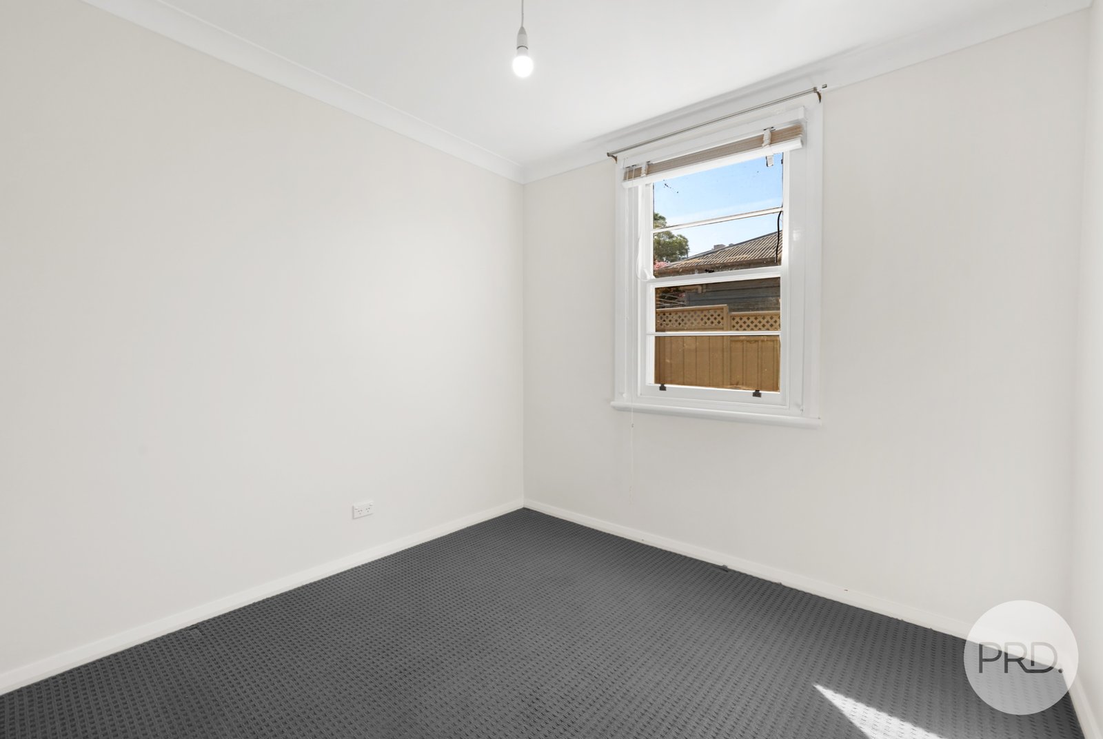 12 Griffin Avenue TAMWORTH 19