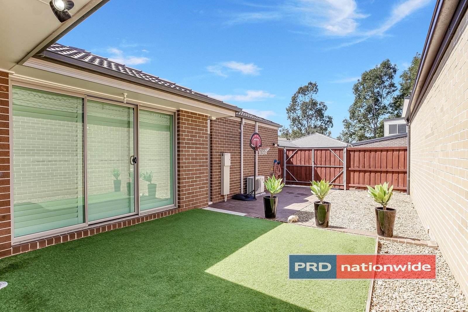 12 Guillemot Street CRANEBROOK 8