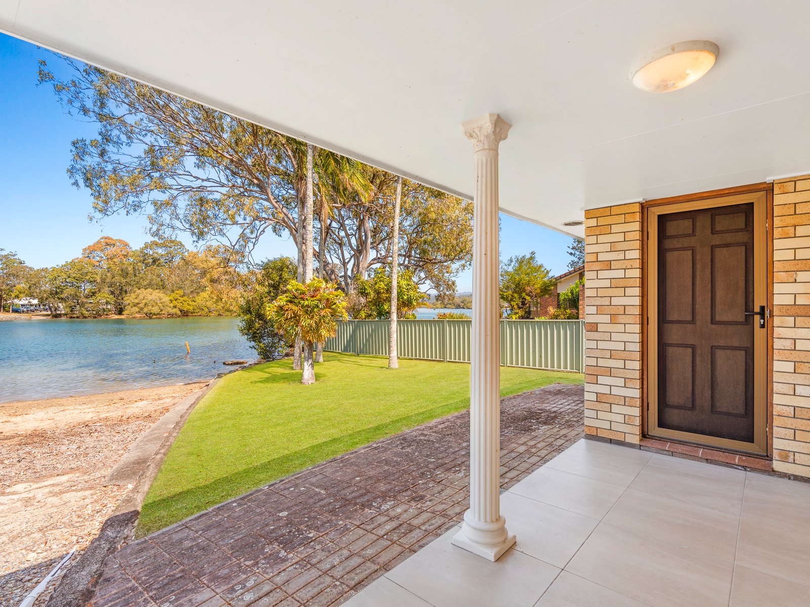 12 Guineas Creek Road CURRUMBIN WATERS 3