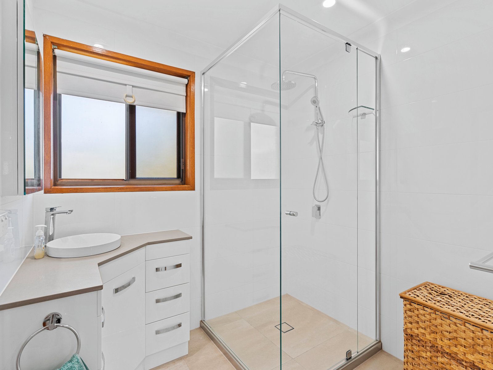 12 Guineas Creek Road CURRUMBIN WATERS 12