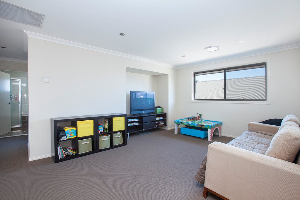 12 Gumnut Way ABERGLASSLYN 9