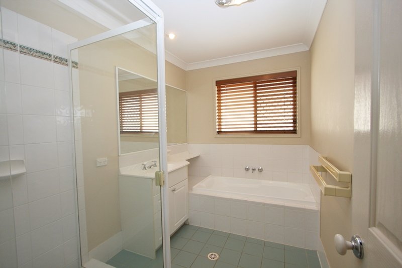 12 Gumview Place MOLENDINAR 12