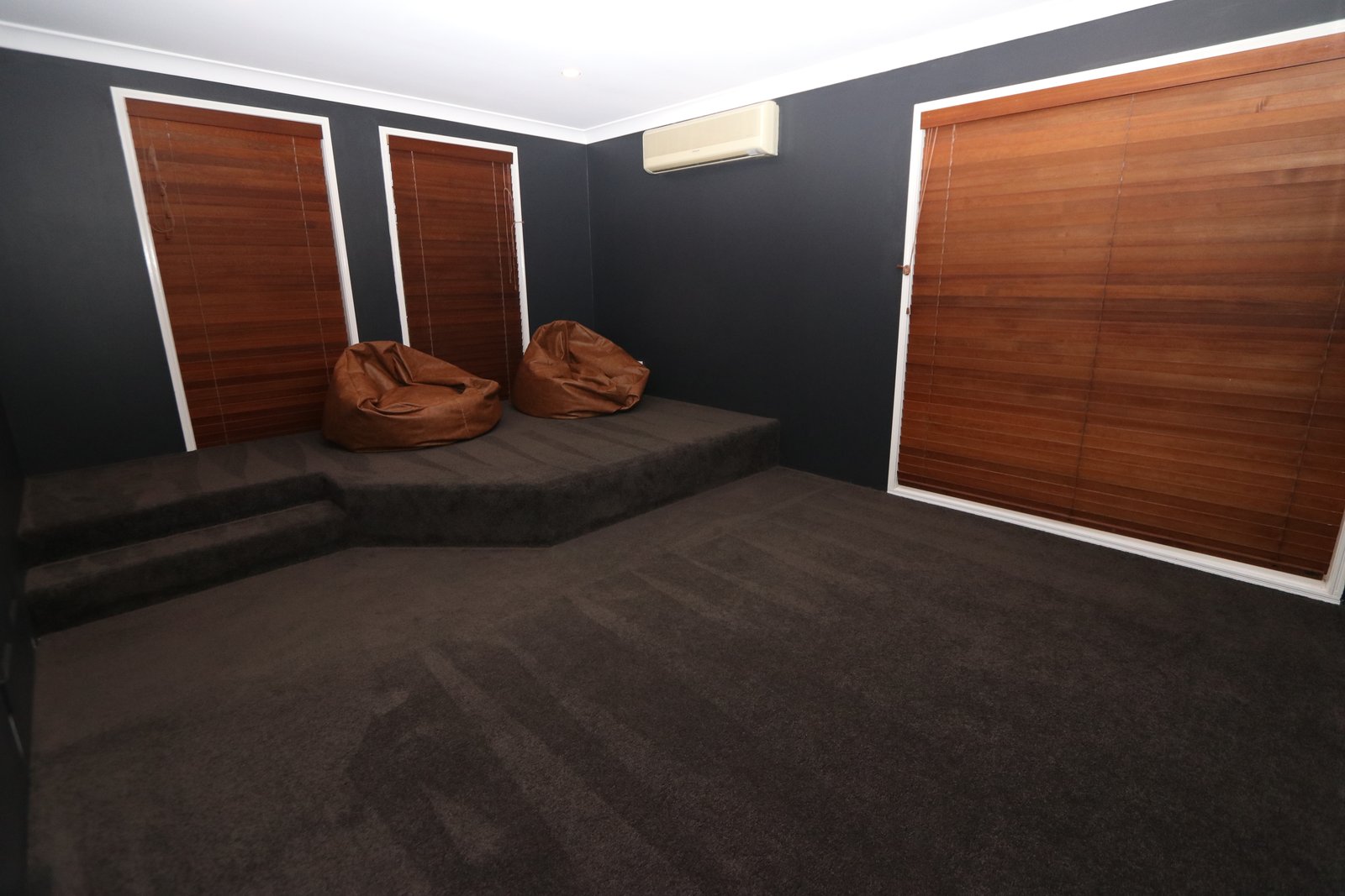 12 Gumview Place MOLENDINAR 6