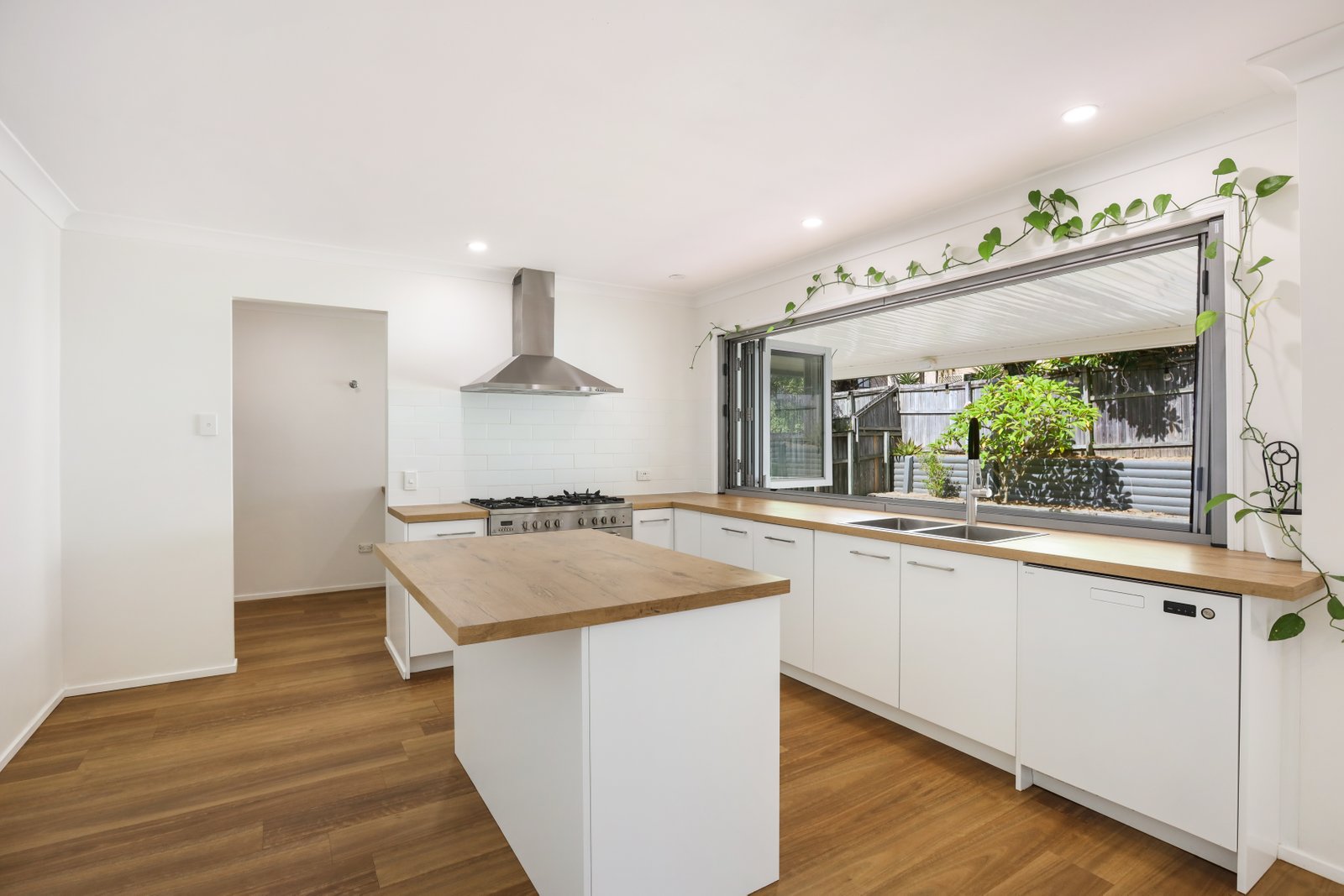 12 Gumview Place MOLENDINAR 4