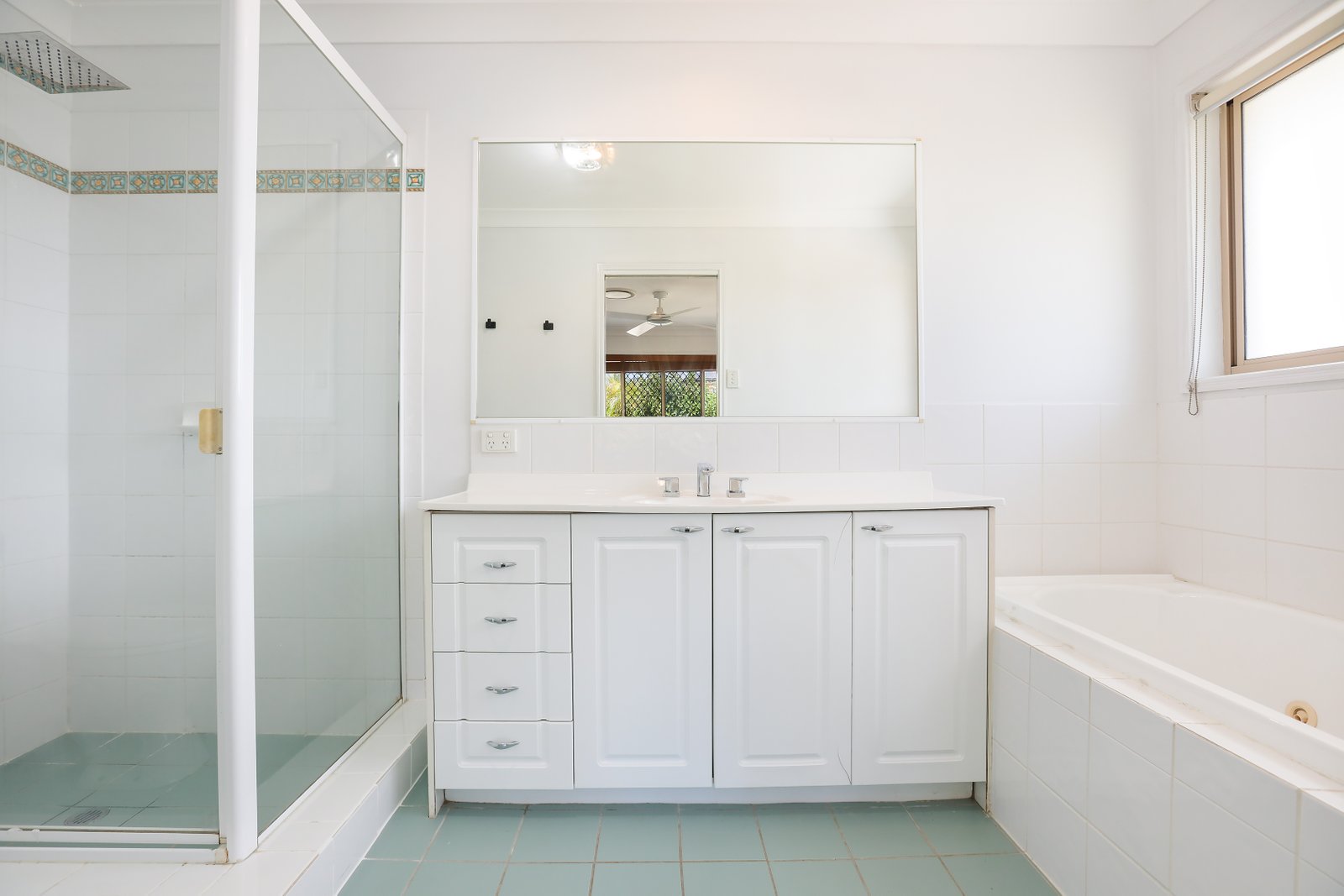 12 Gumview Place MOLENDINAR 16