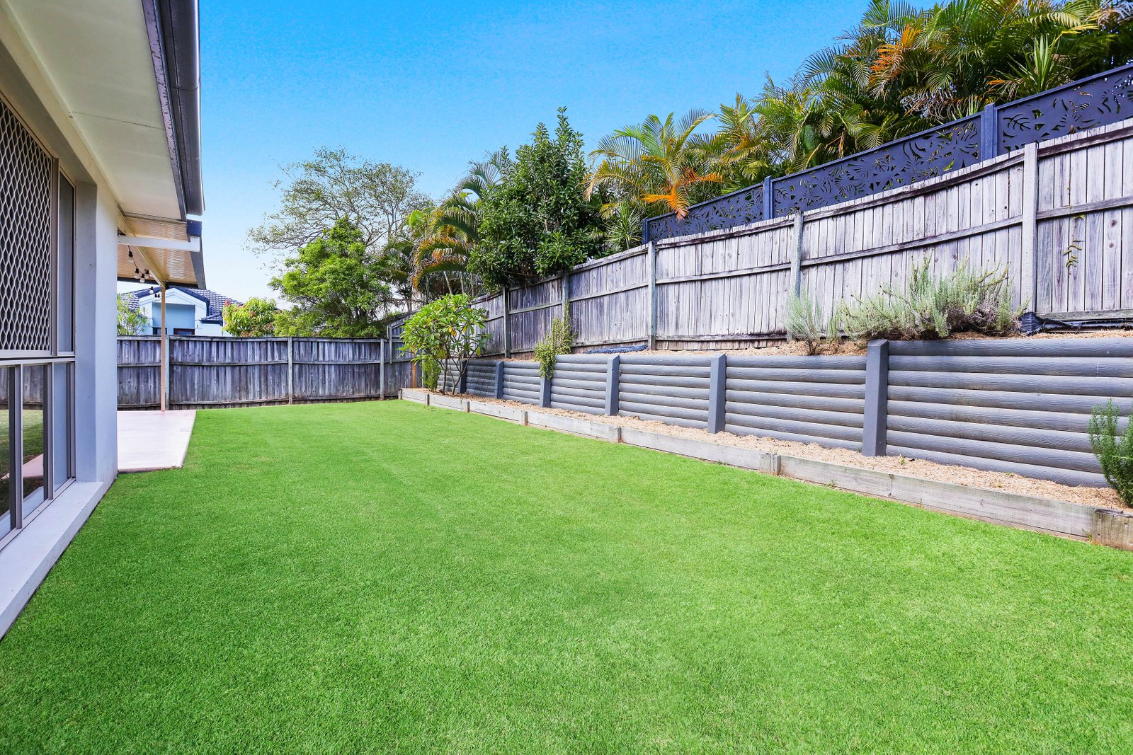 12 Gumview Place MOLENDINAR 18