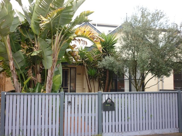 Gallery: 1/2 Hall Street