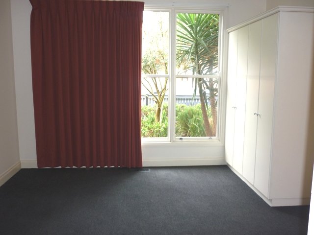 Gallery: 1/2 Hall Street
