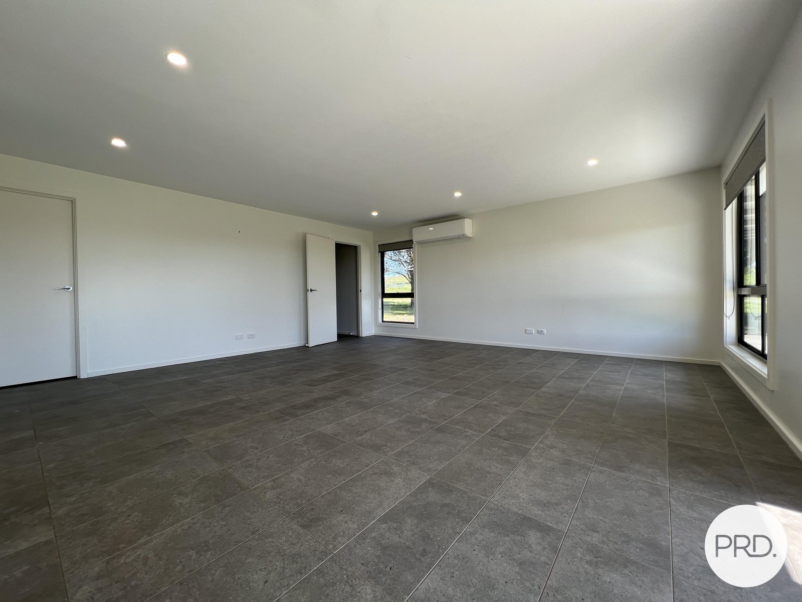 12 Harrowfield Drive BUNGENDORE 3