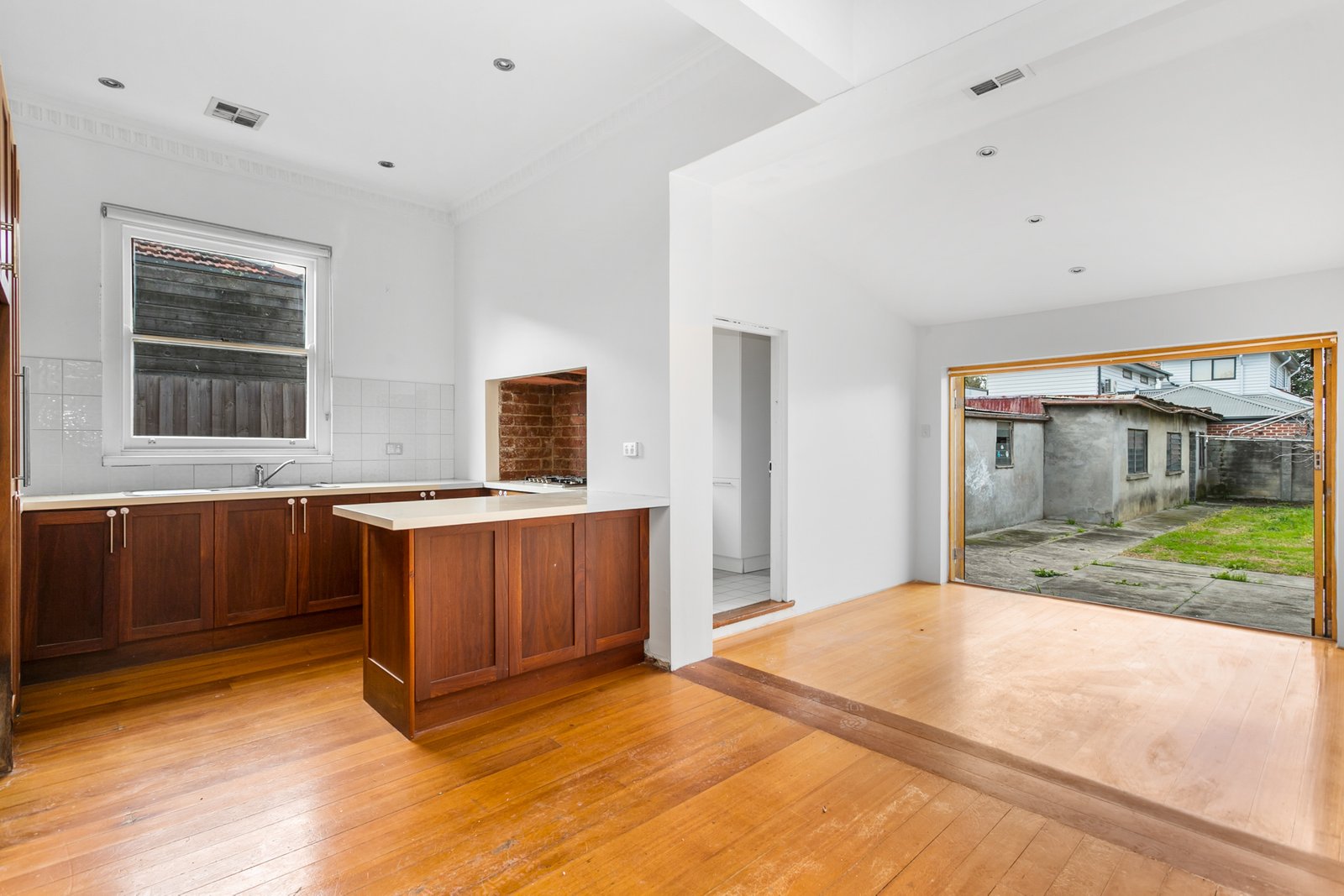 Gallery: 12 Hawthorn Street