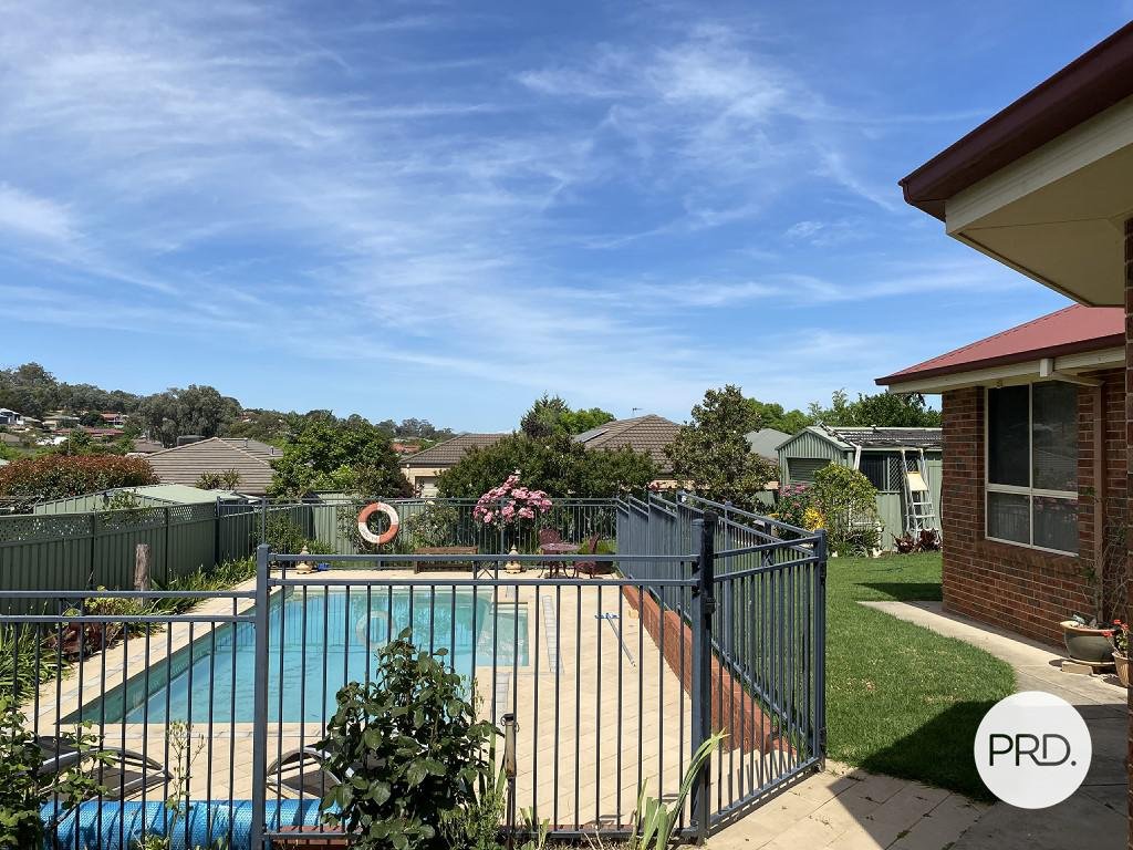 12 Hayden Way NORTH ALBURY 7