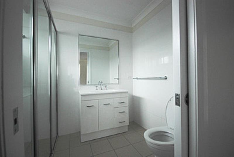 12 Hazelwood Drive FOREST HILL 4