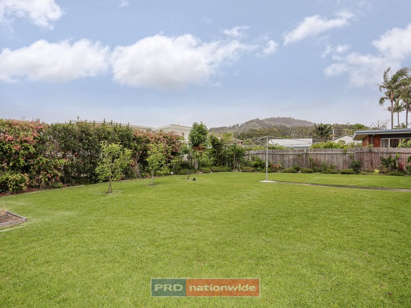 12 Headland Road SAPPHIRE BEACH 13