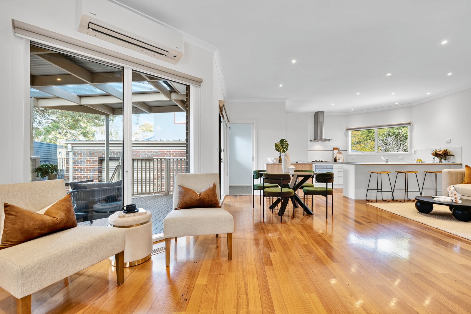 Gallery: 1/2 Heather Avenue