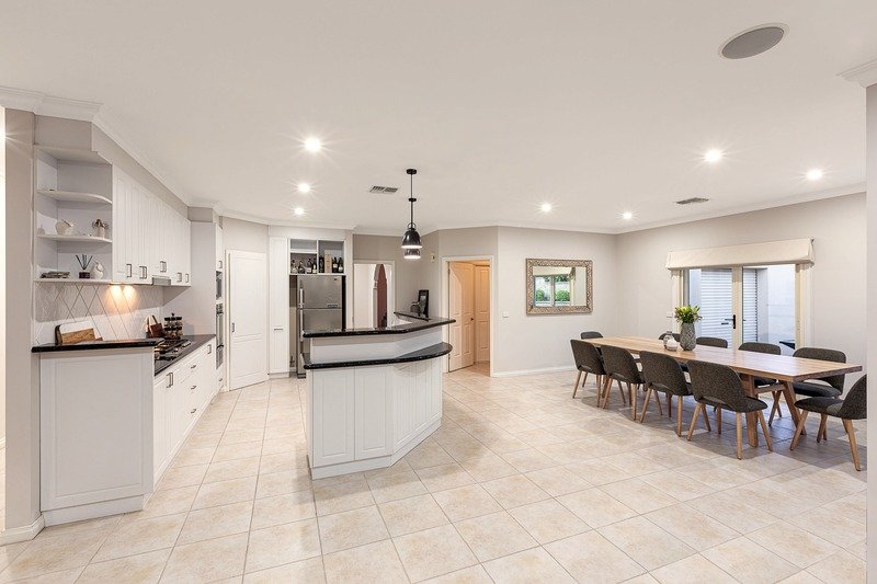 Gallery: 12 Heights Crescent