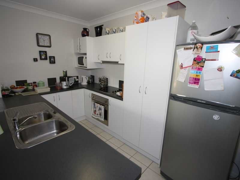 1/2 Hellman Street MOLENDINAR 4