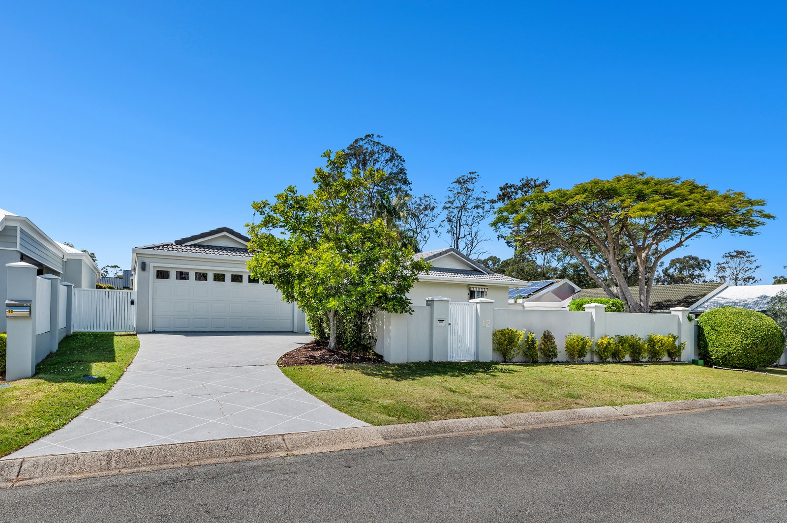 12 Hermitage Close ASHMORE 2