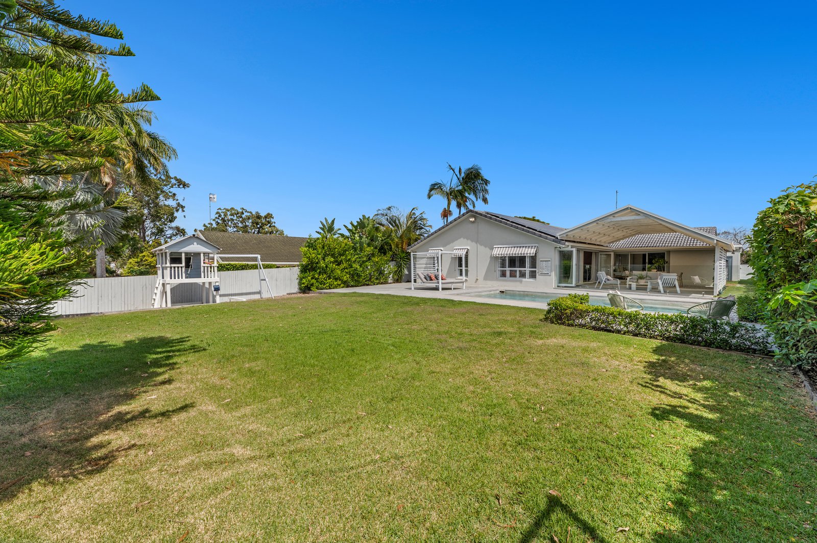 12 Hermitage Close ASHMORE 7