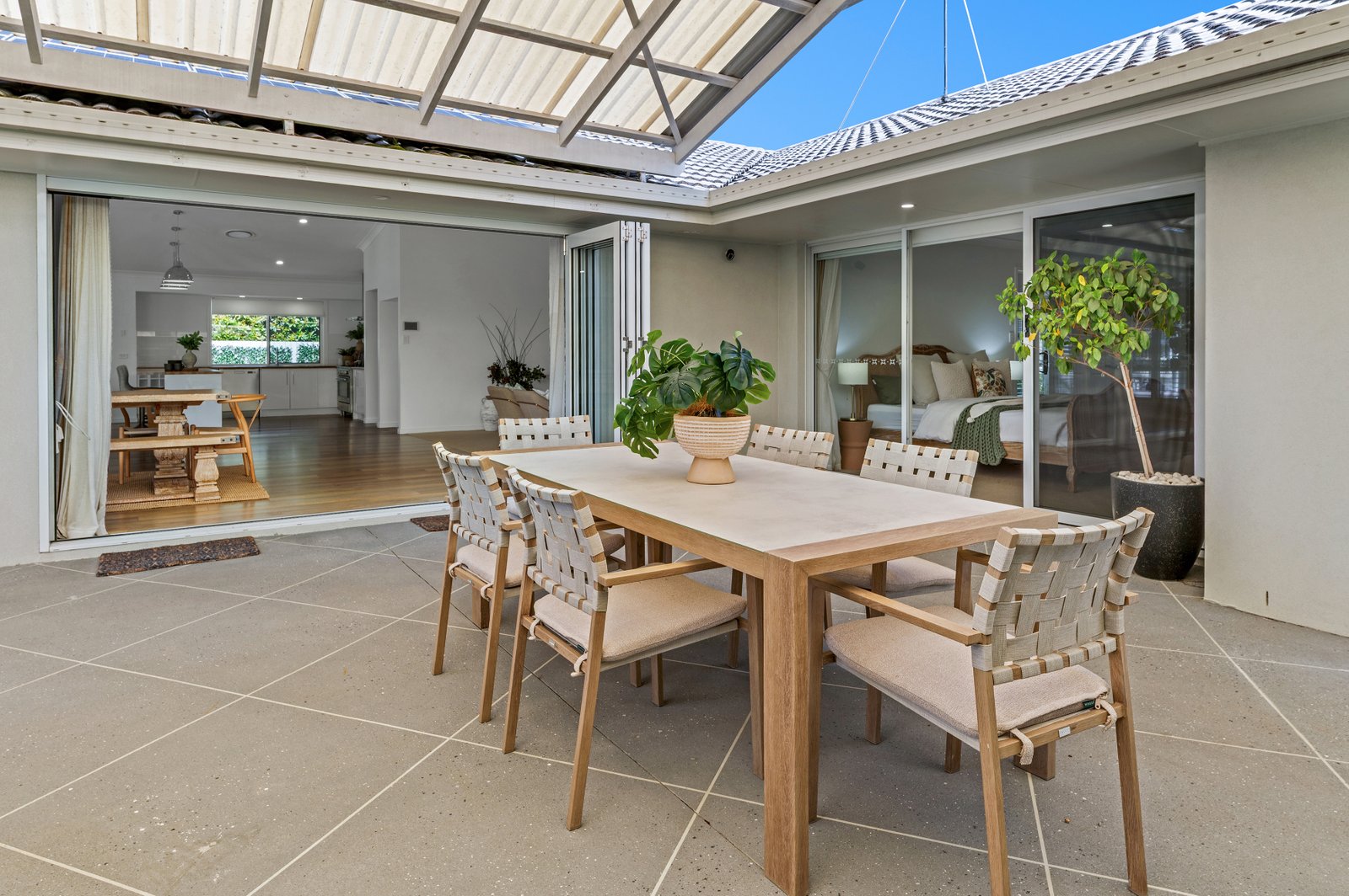 12 Hermitage Close ASHMORE 9