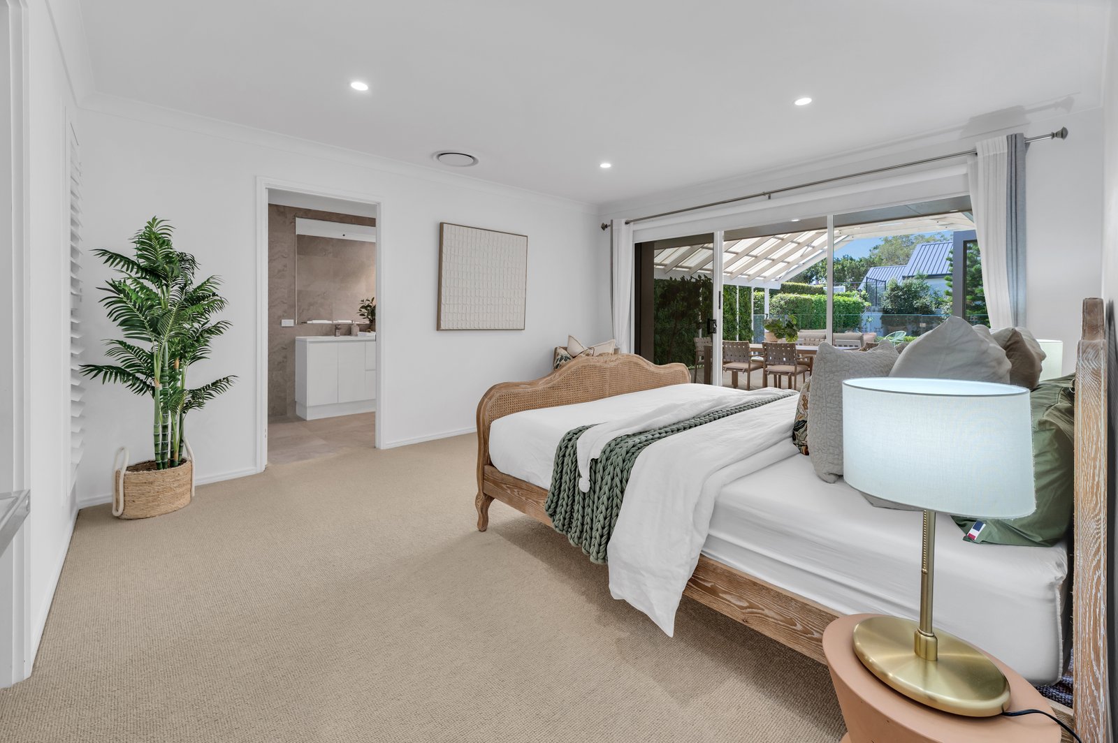 12 Hermitage Close ASHMORE 15