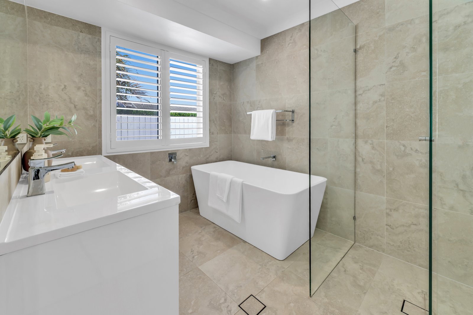 12 Hermitage Close ASHMORE 24