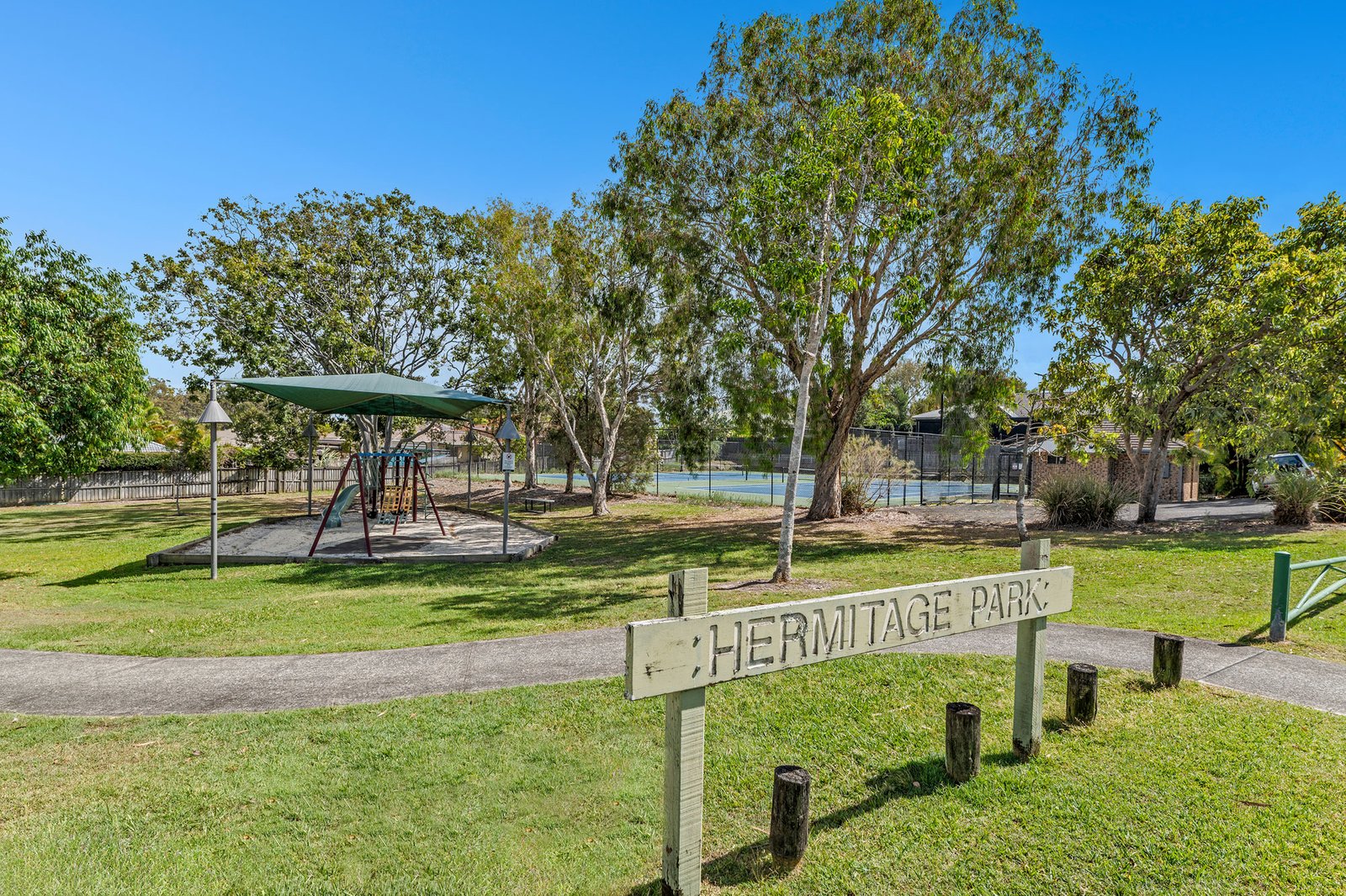12 Hermitage Close ASHMORE 26