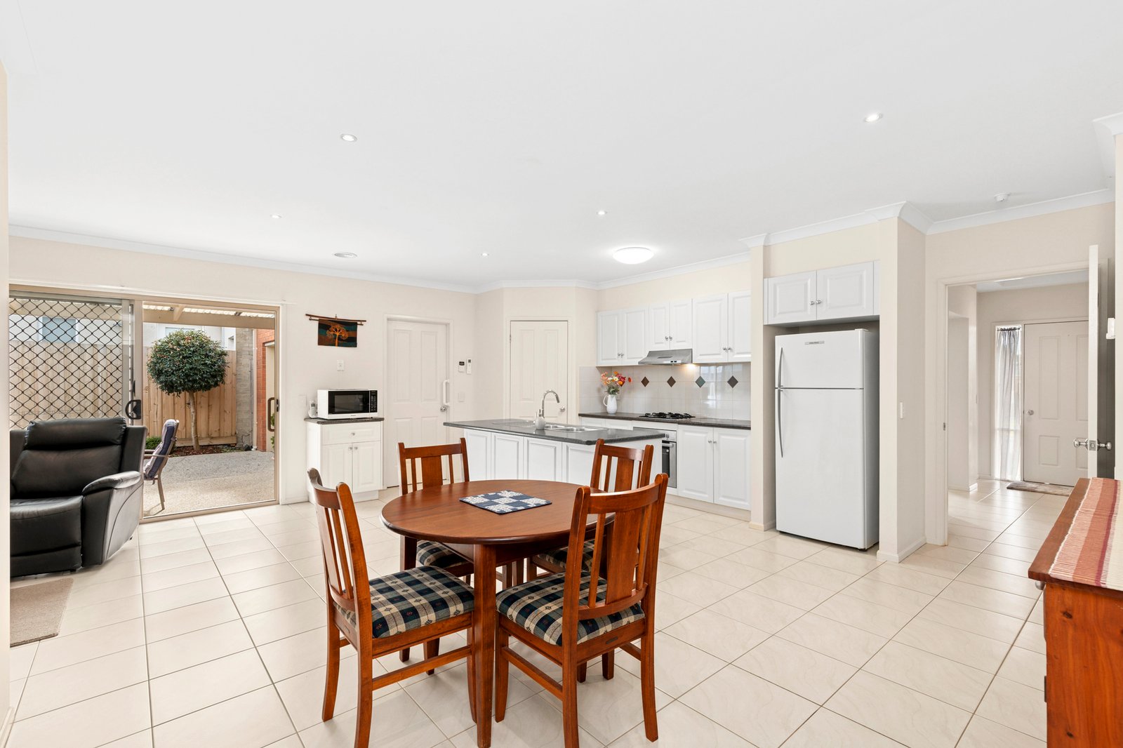 Gallery: 12 Hewat Drive