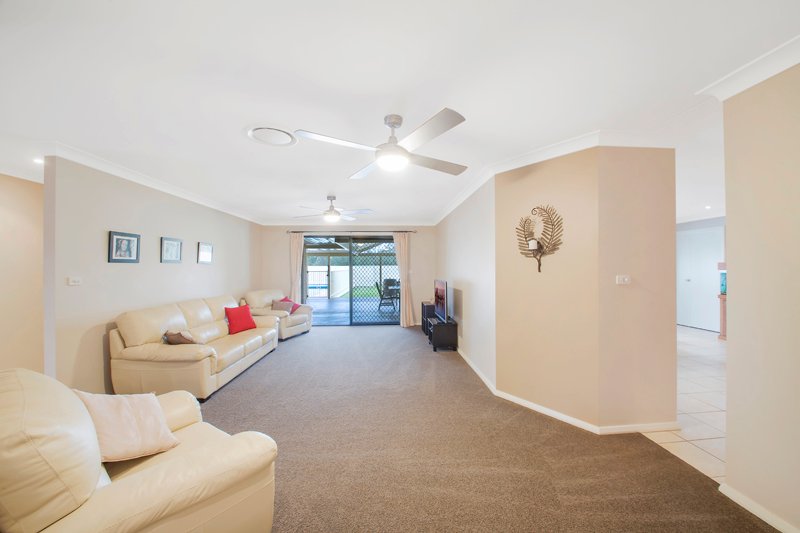12 Highfield Way BRANXTON 3