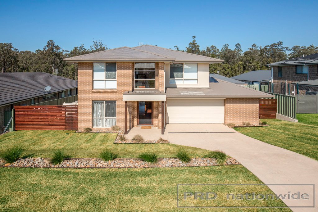 12 Hinchinbrook Close ASHTONFIELD 2