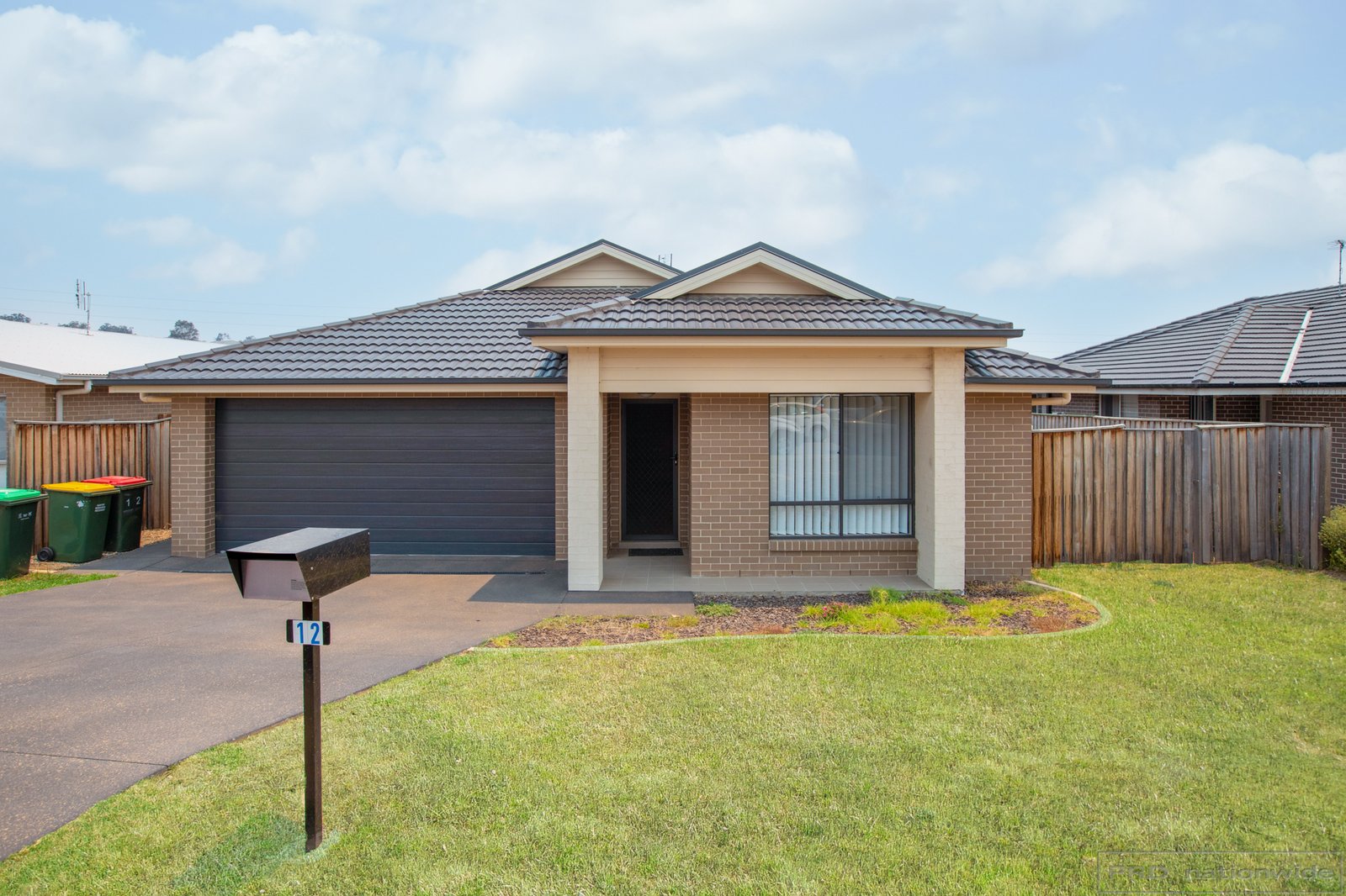 12 Holland Circuit GILLIESTON HEIGHTS 1