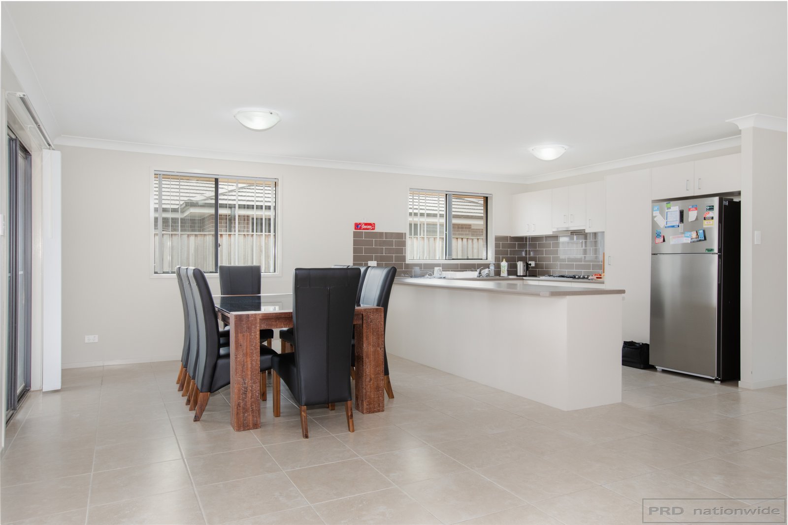 12 Holland Circuit GILLIESTON HEIGHTS 9