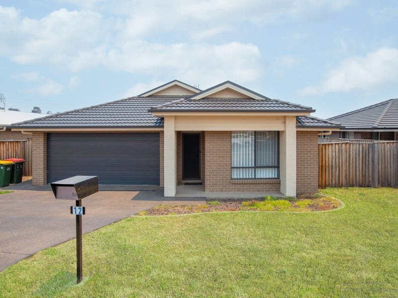 12 Holland Circuit GILLIESTON HEIGHTS 2