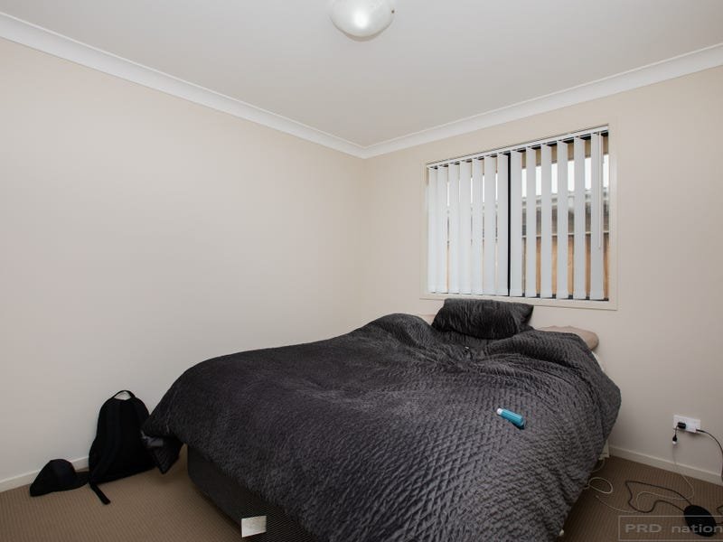 12 Holland Circuit GILLIESTON HEIGHTS 6