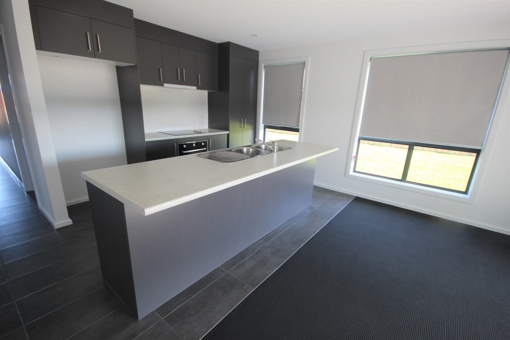 12 Hollingsworth Street BRIGHTON 8