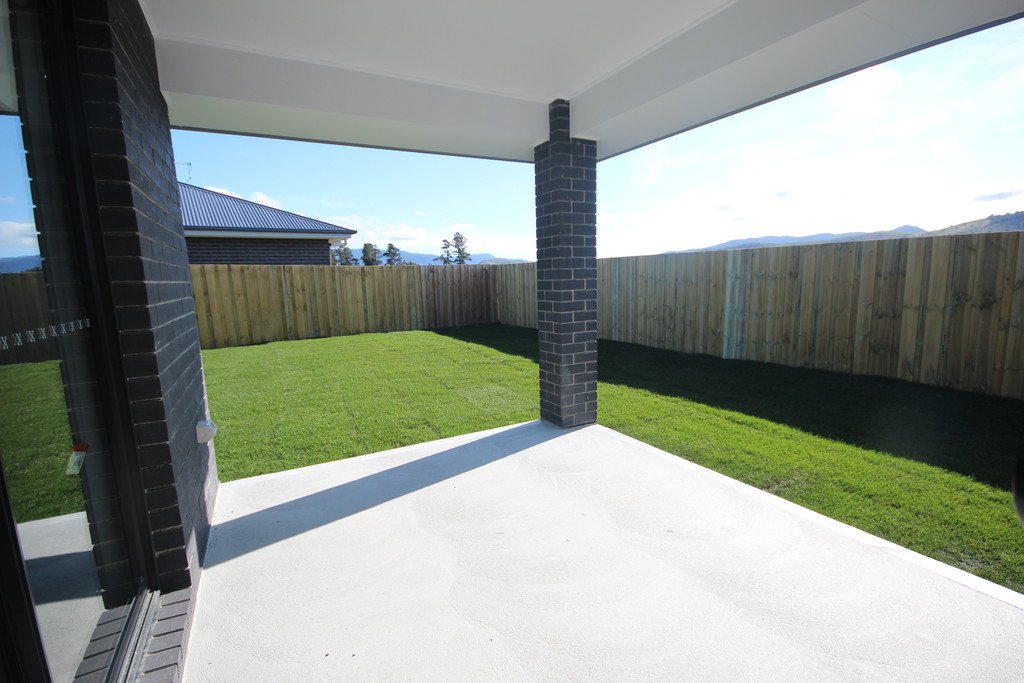 12 Hollingsworth Street BRIGHTON 14