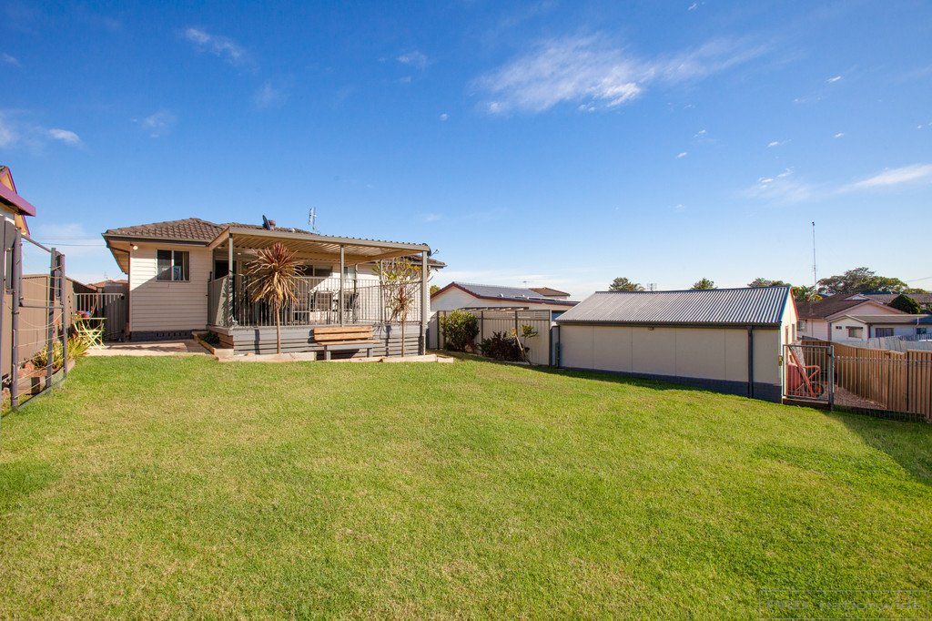 12 Hollywood Close RUTHERFORD 14