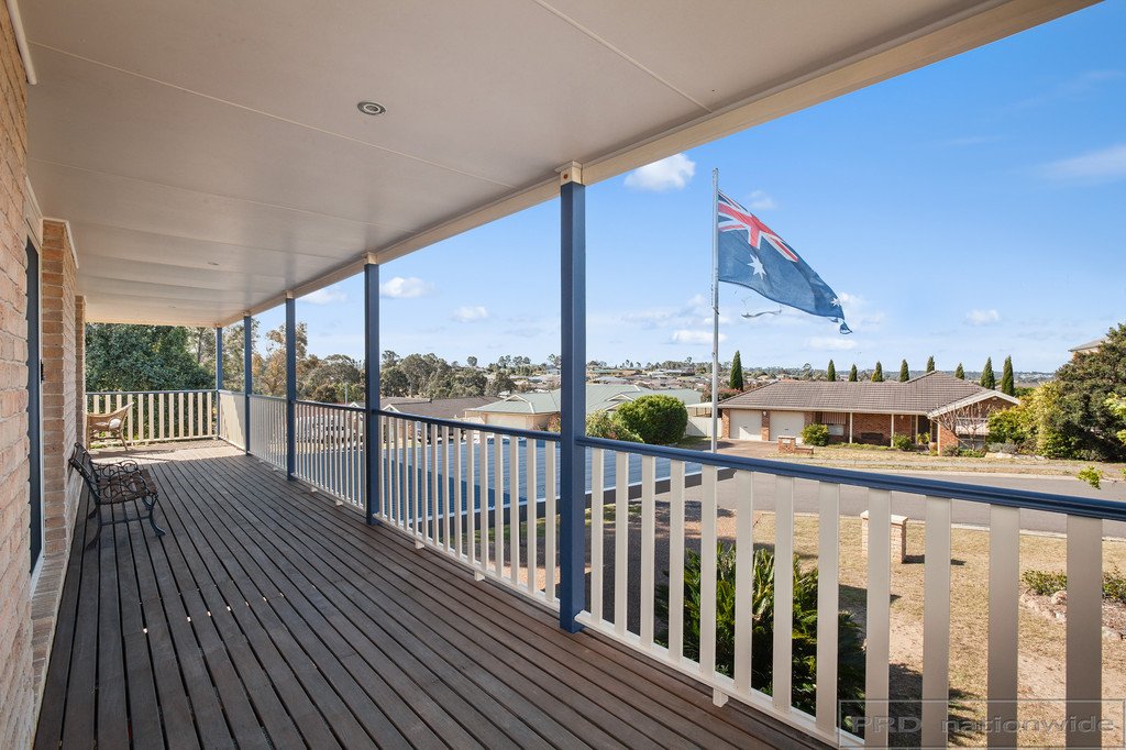 12 Honeyoak Drive ABERGLASSLYN 21