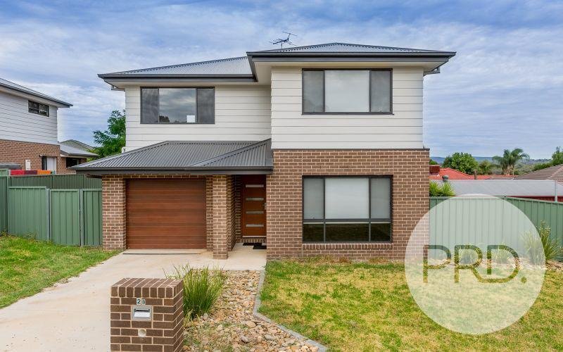 1/2 Honeysuckle Street THURGOONA 1