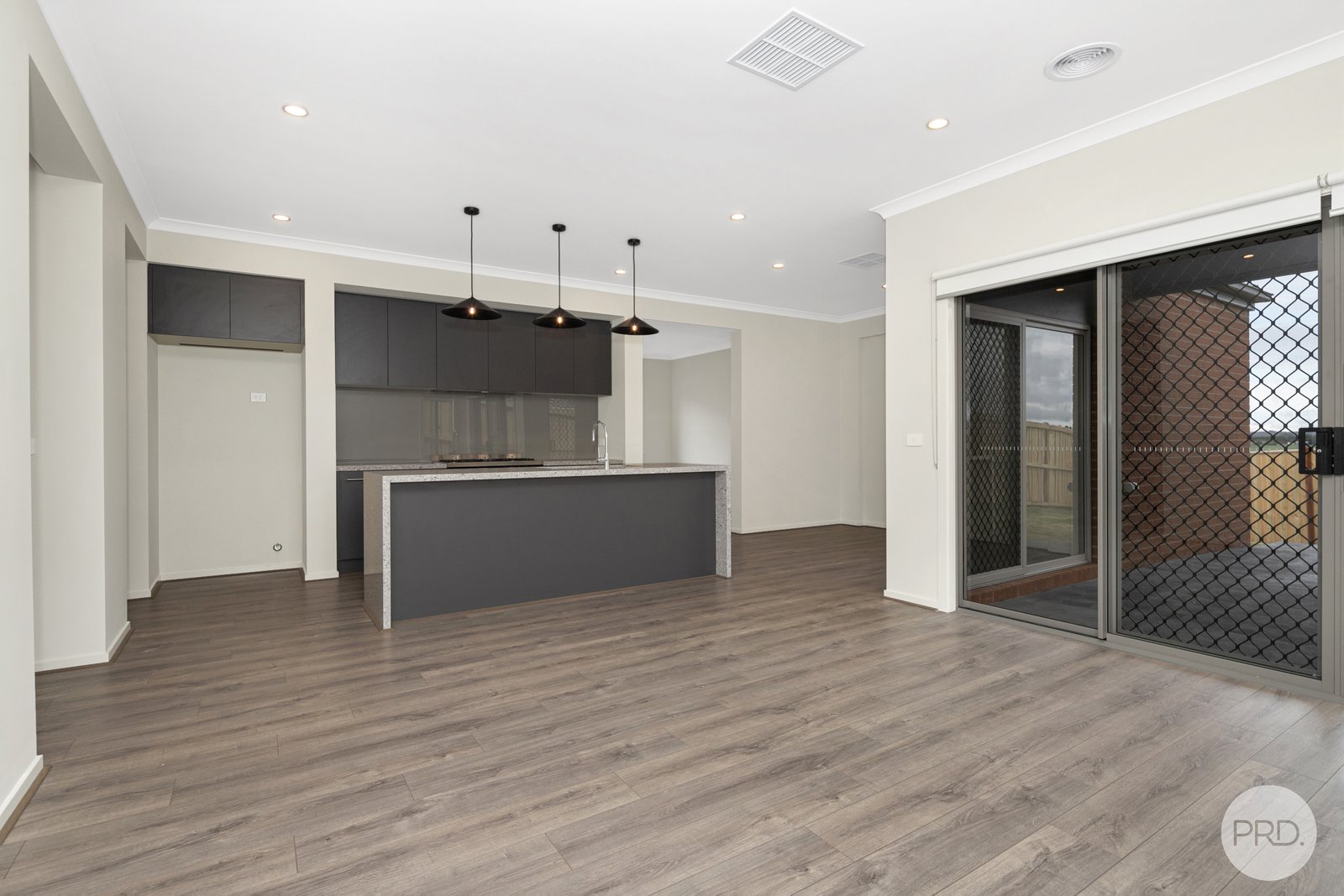 12 Hotchkiss Way SMYTHES CREEK 3