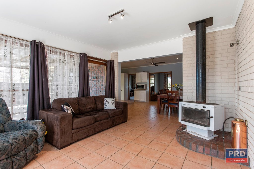 12 Houlahan Street FLORA HILL 7