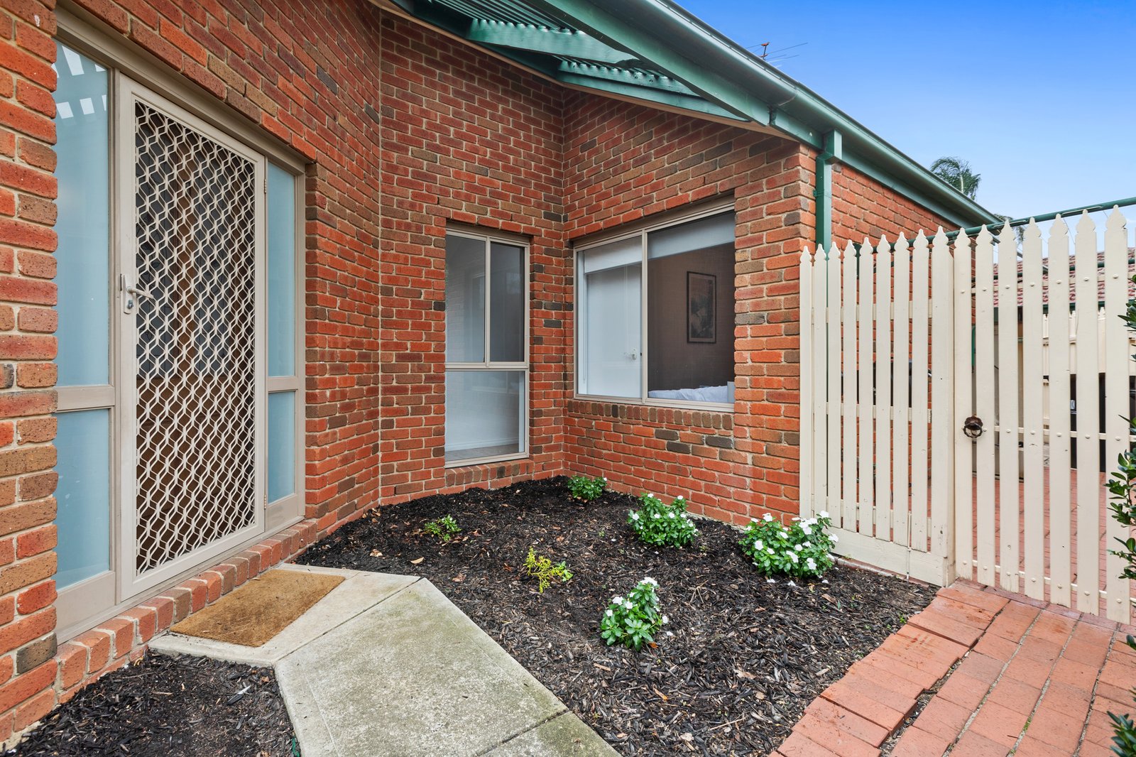 Gallery: 1/2 Houston Street
