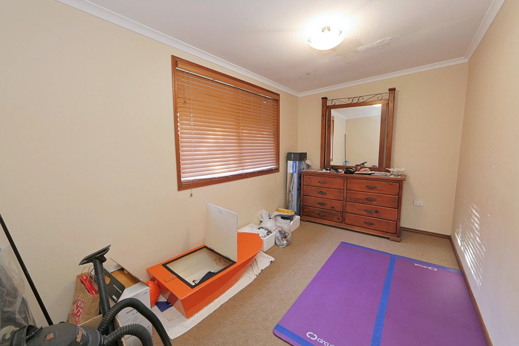 12 Howlett Street URANGAN 15