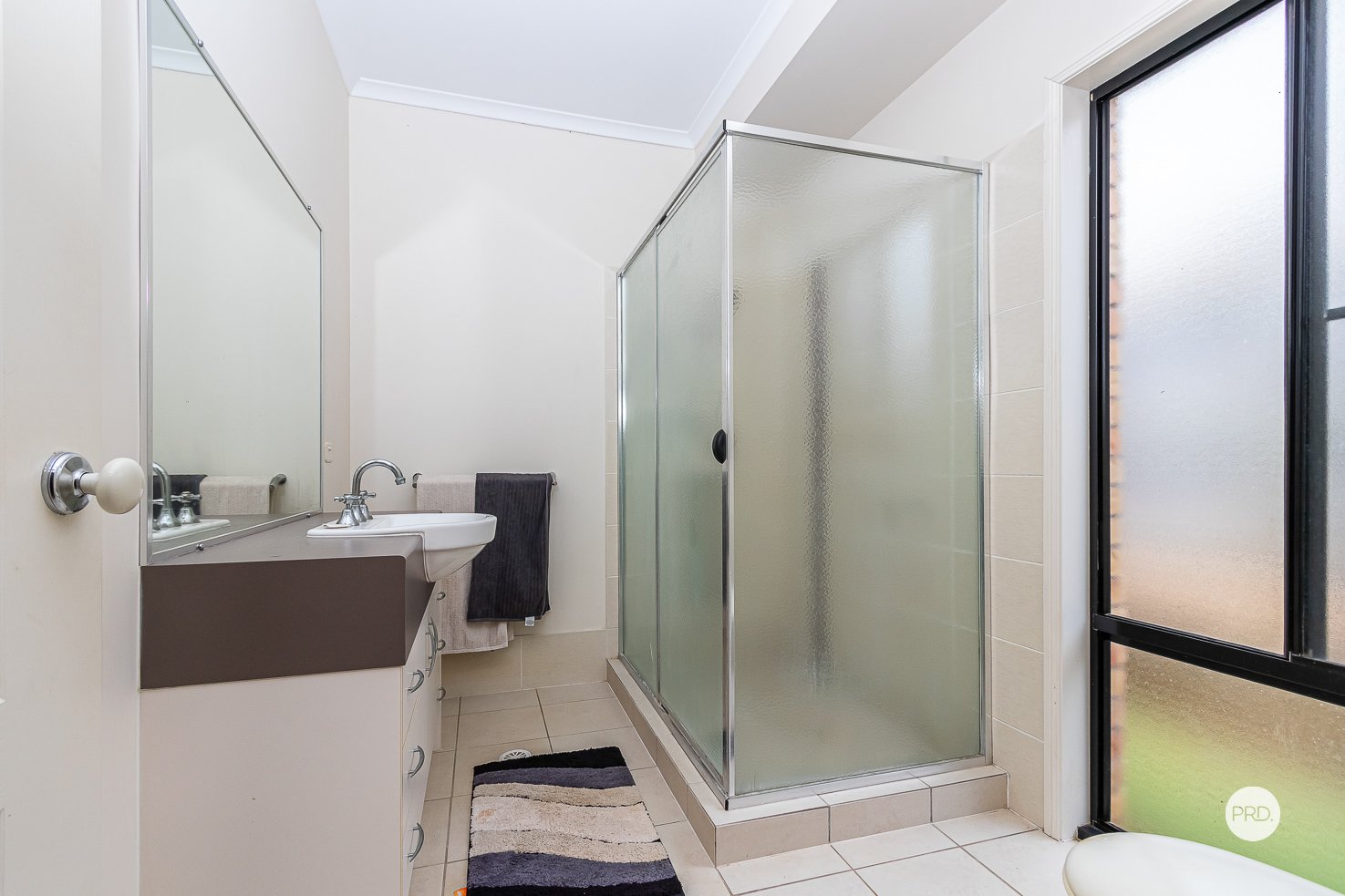 12 HUNTLY Place REDLAND BAY 6