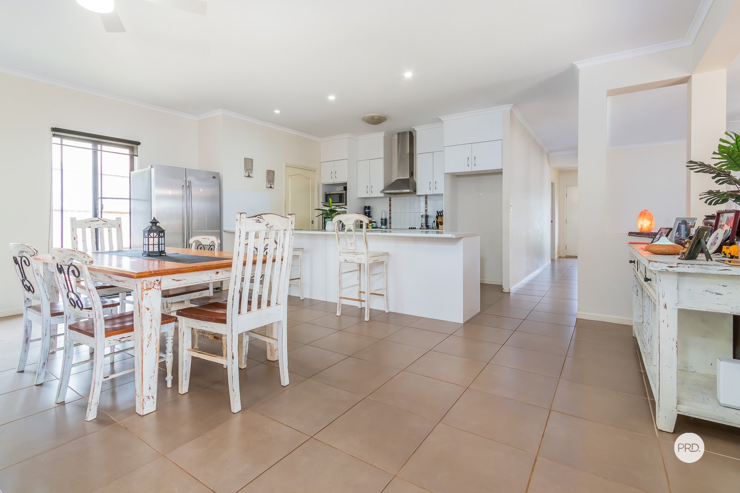 12 HUNTLY Place REDLAND BAY 7