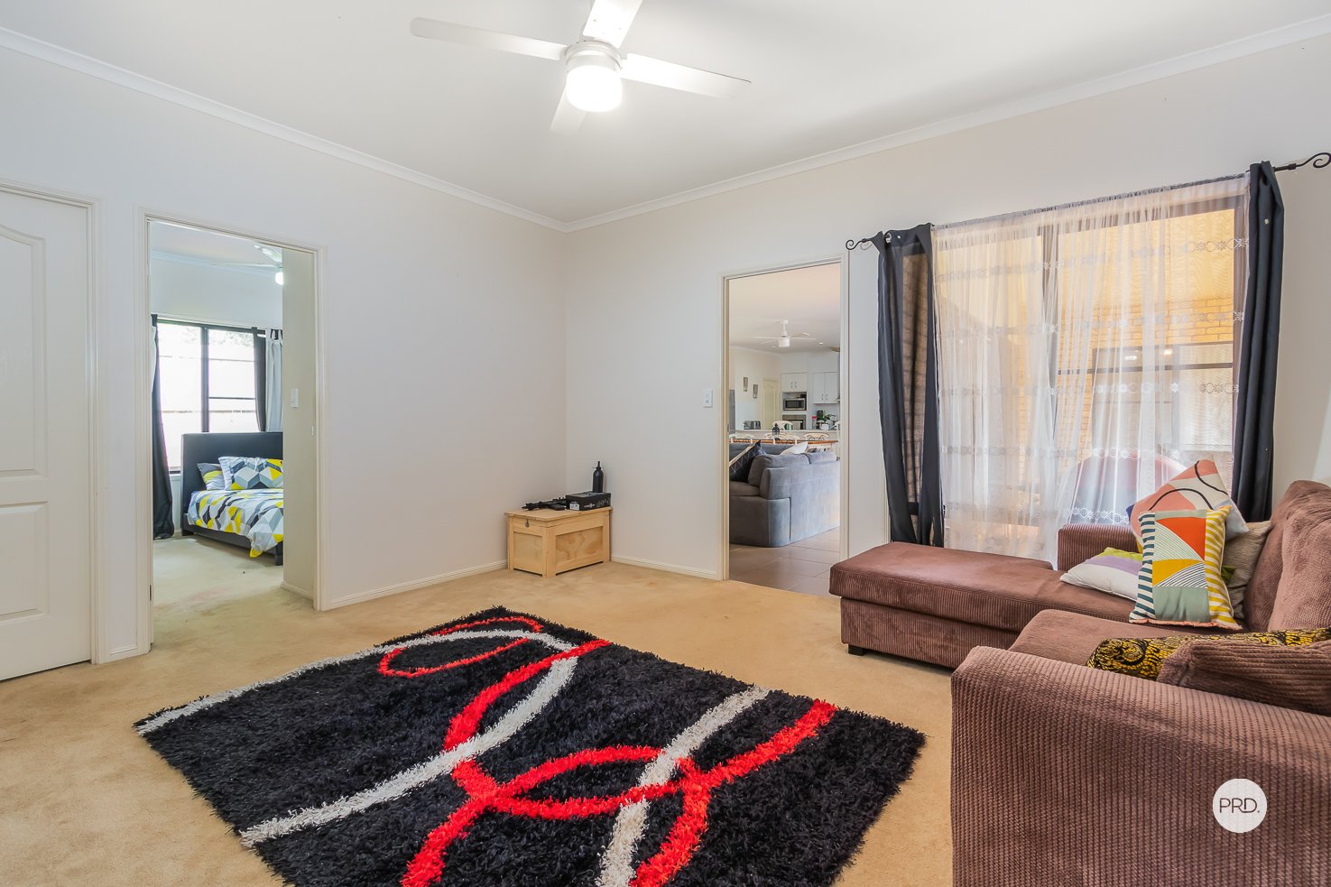 12 HUNTLY Place REDLAND BAY 11