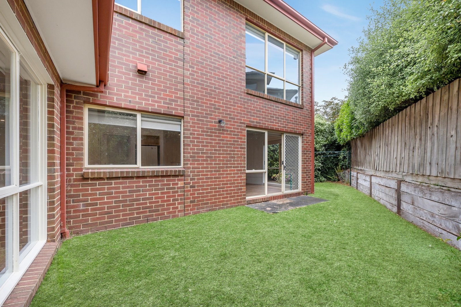 12 Hutchinson Drive, Kew, 3101