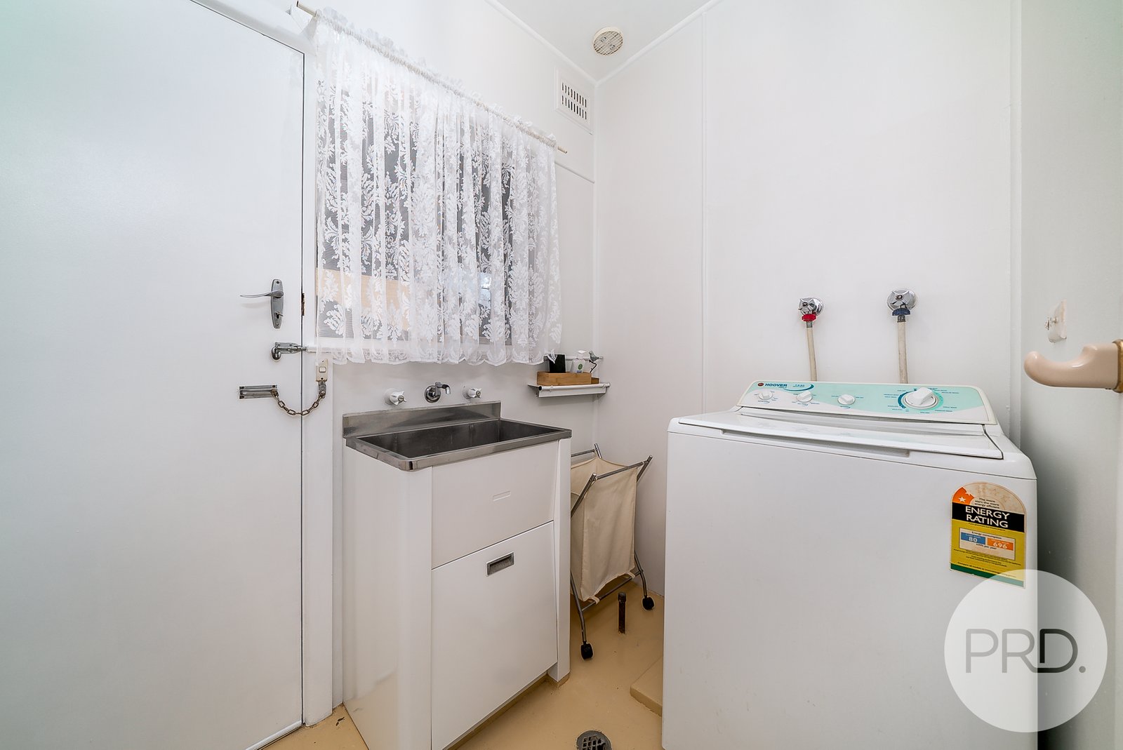 12 Huthwaite Street MOUNT AUSTIN 11