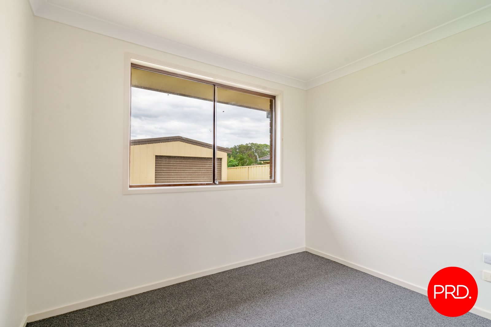 12 Hyacinth Avenue MACQUARIE FIELDS 9