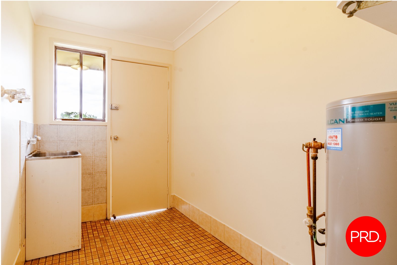 12 Hyacinth Avenue MACQUARIE FIELDS 12